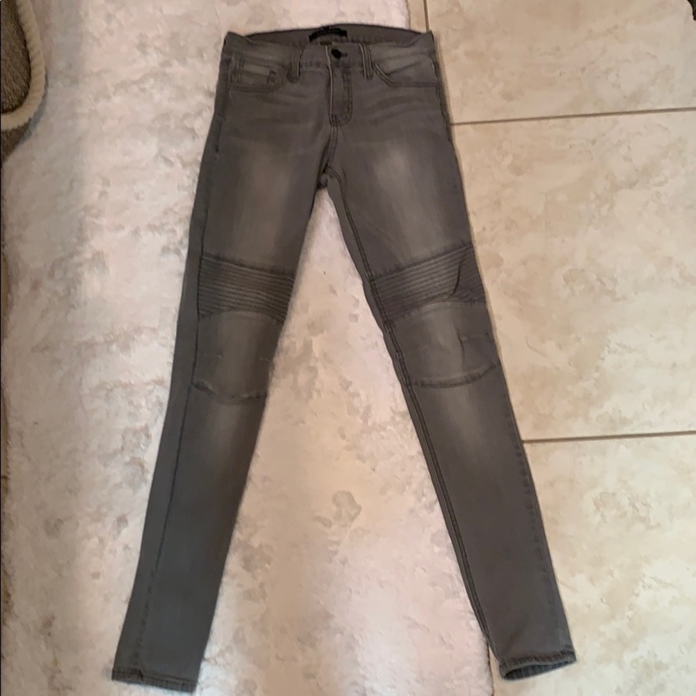 Flying monkey, gray denim